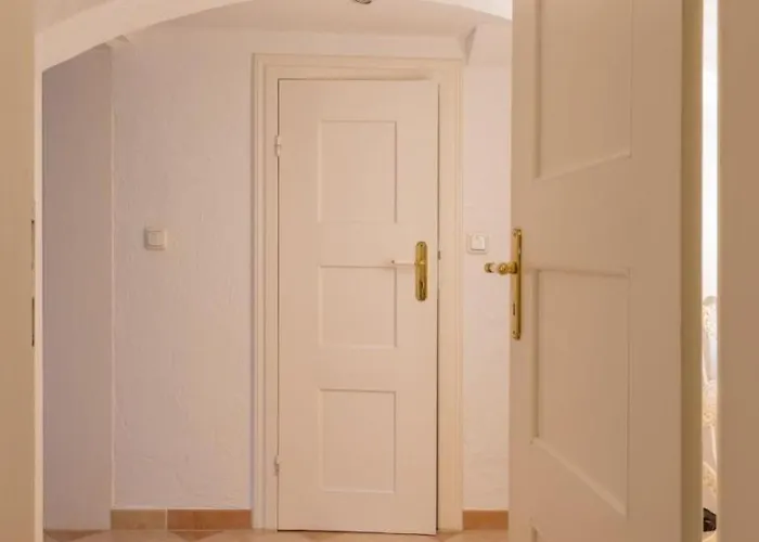 Altes Zollhaus Casa Rustica شاربوتس